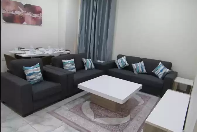 Wohn Klaar eigendom 2 Schlafzimmer F/F Wohnung  zu vermieten in Al Sadd , Doha #15370 - 1  image 
